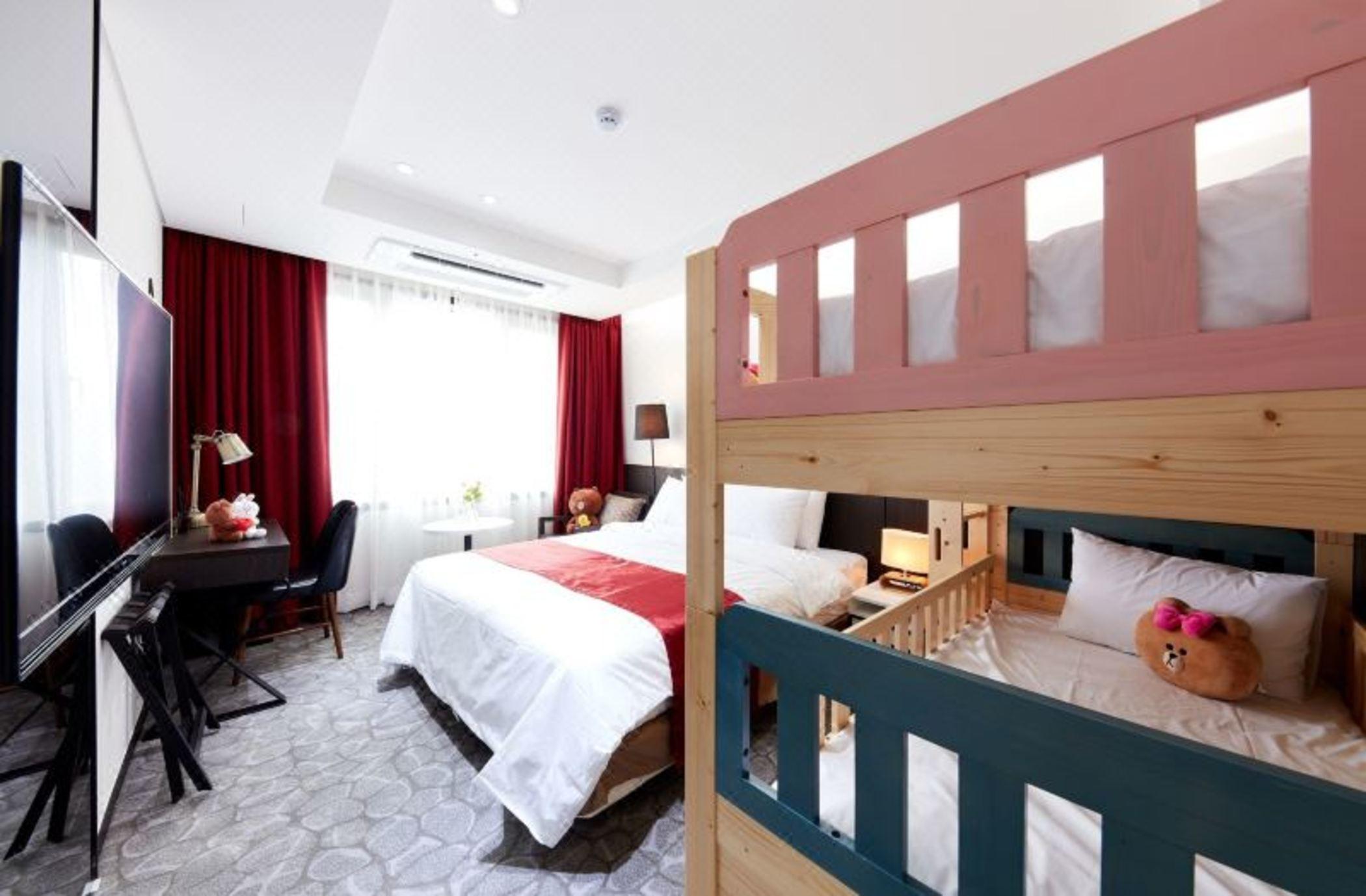 Ramada By Wyndham Yongin Hotell Exteriör bild